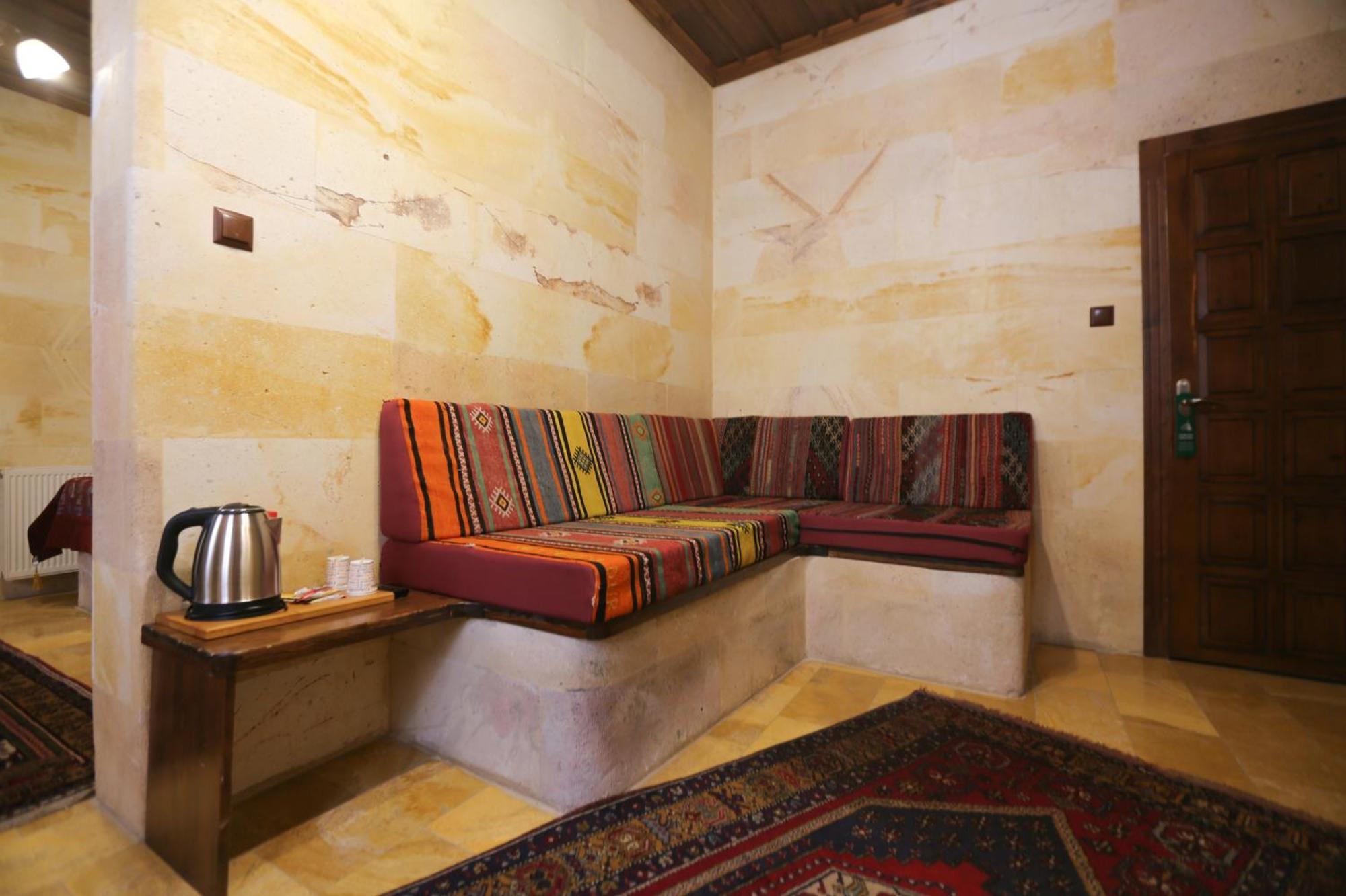 Akuzun Stone Hotel Ürgüp Ngoại thất bức ảnh