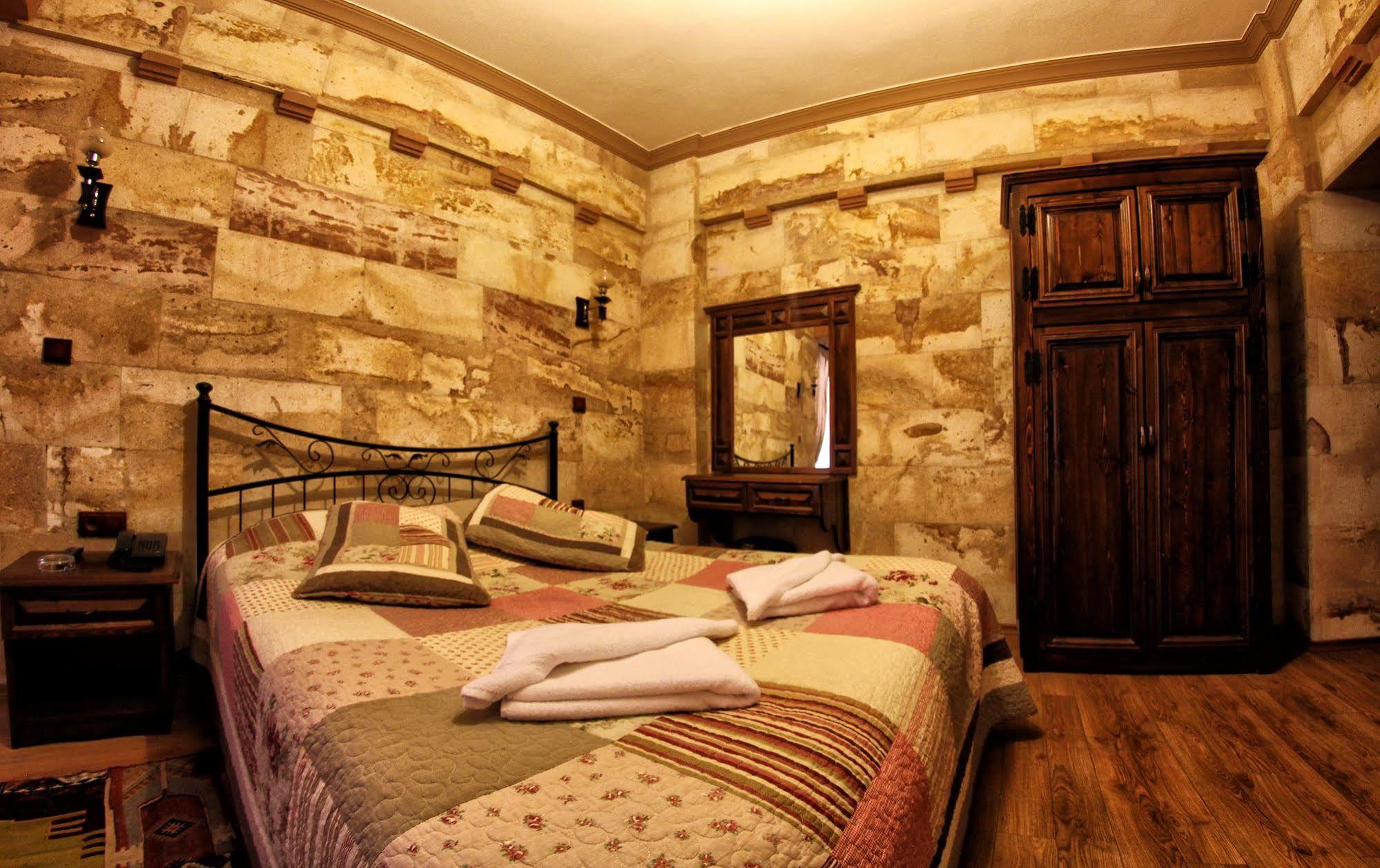 Akuzun Stone Hotel Ürgüp Ngoại thất bức ảnh