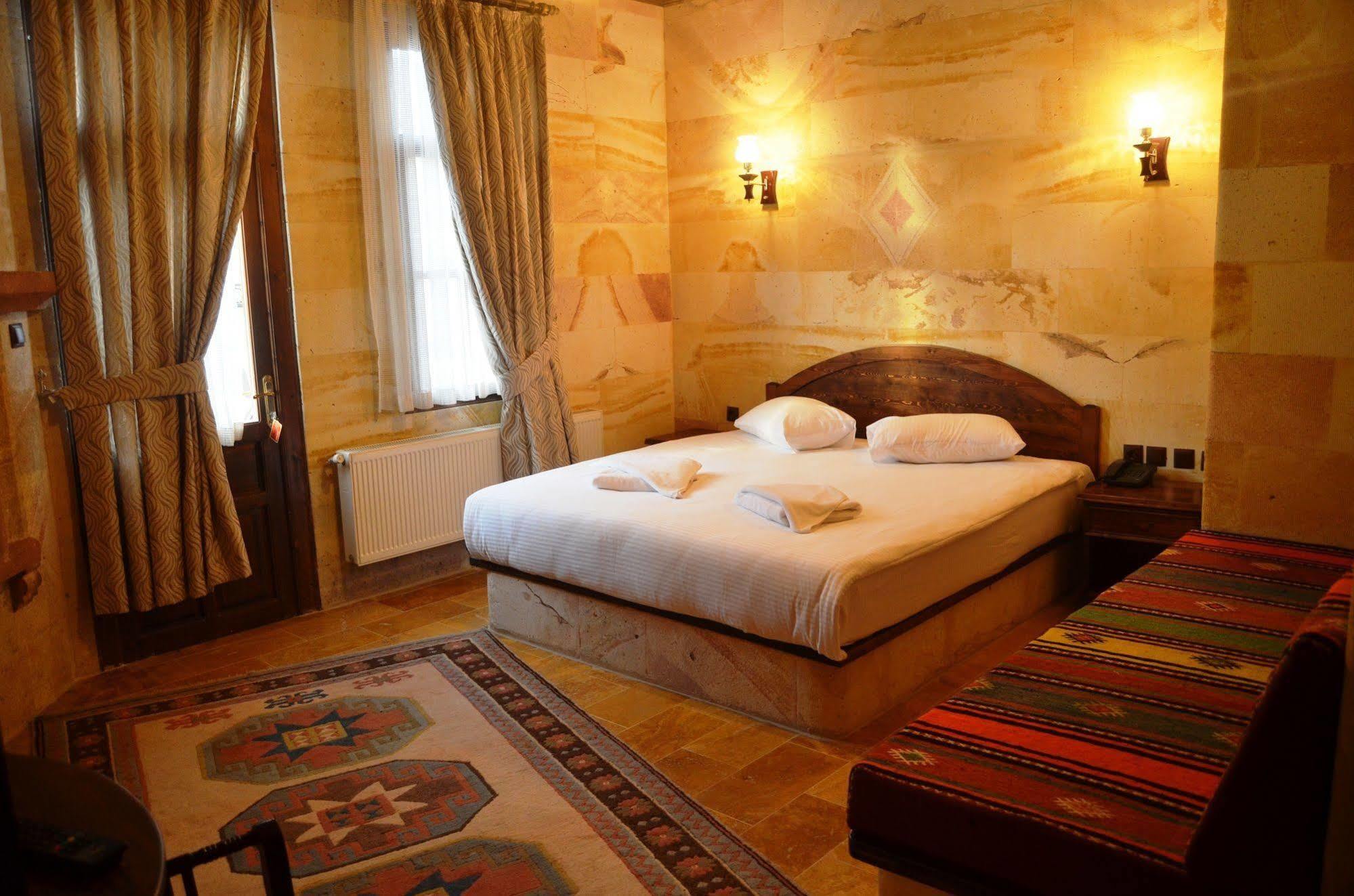 Akuzun Stone Hotel Ürgüp Ngoại thất bức ảnh